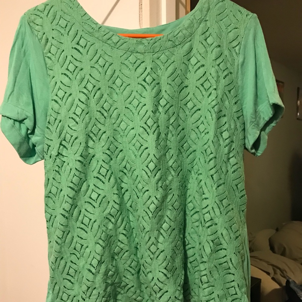 Short sleeve top